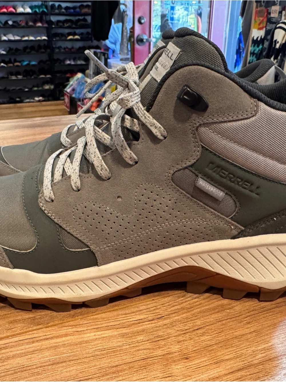*New* Merrell Tempo Sol Hiking Sneakers US Sz 9 / Eur 43 (fits like 10) - Gray